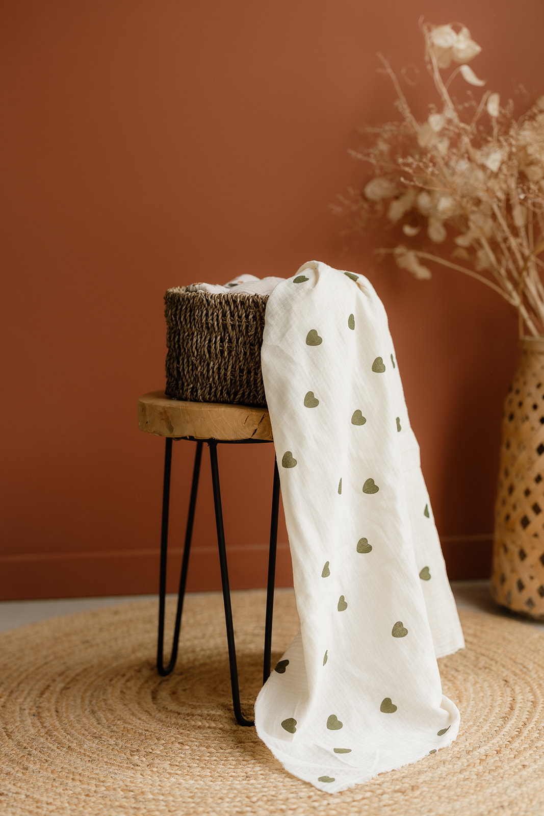 Langes et accessoires pour bon cadeau grossesse et naissance